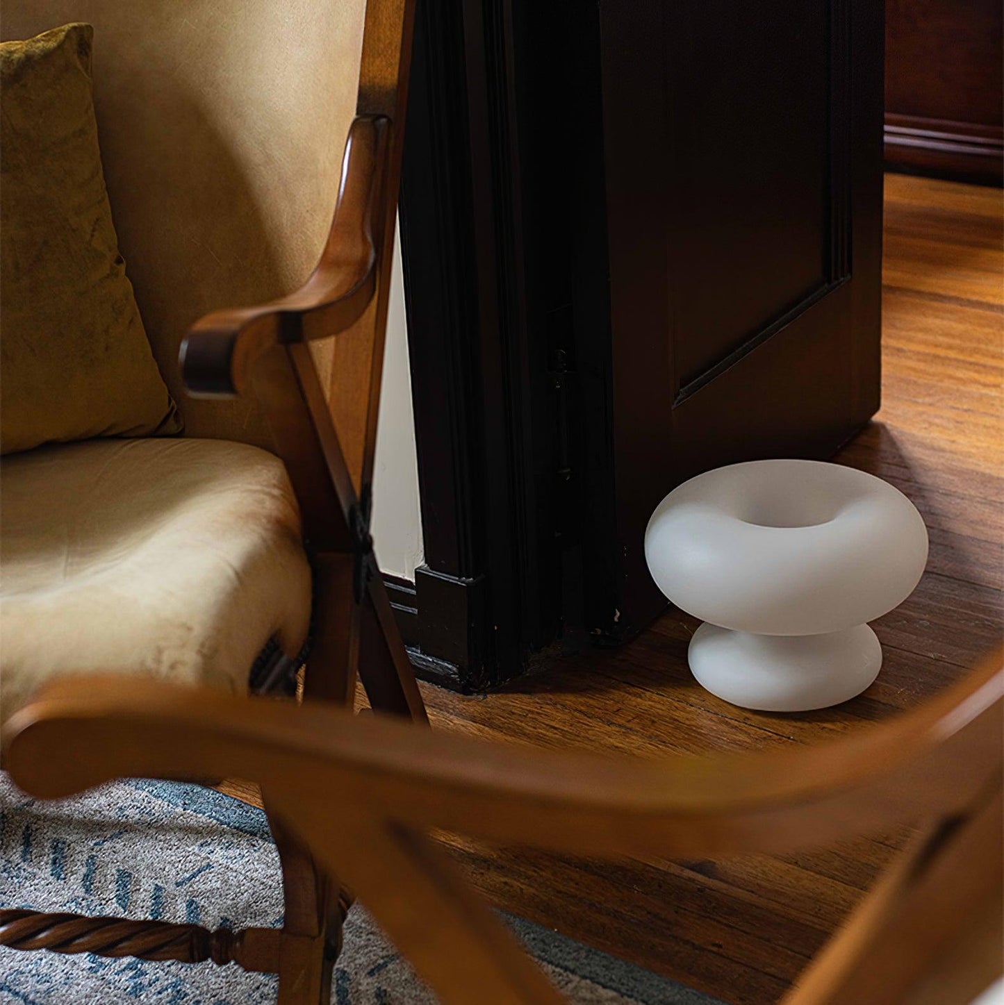 LumoDonut™ | Modern Donut-Shaped LED Table Lamp