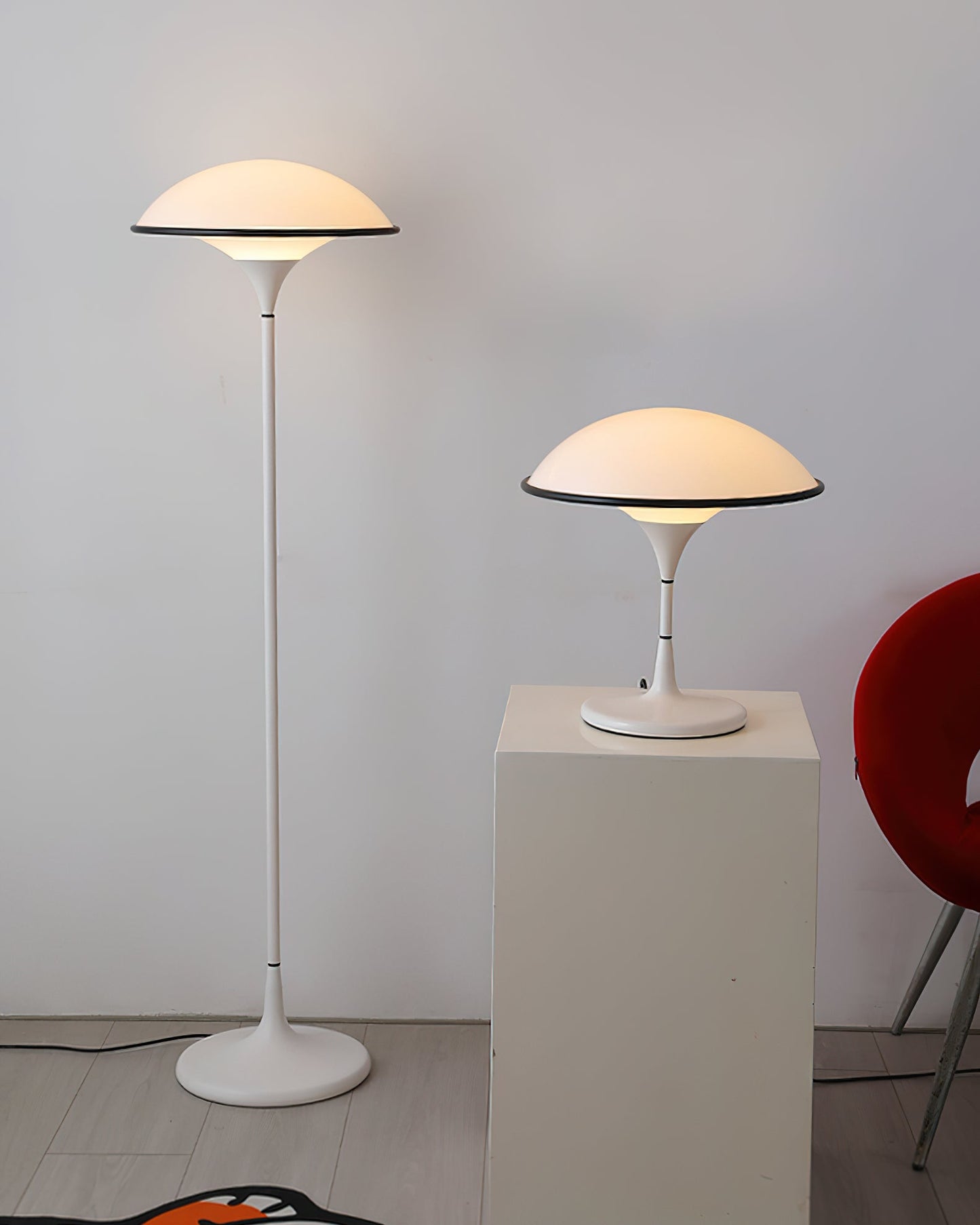 Lumera Retro Table Lamp
