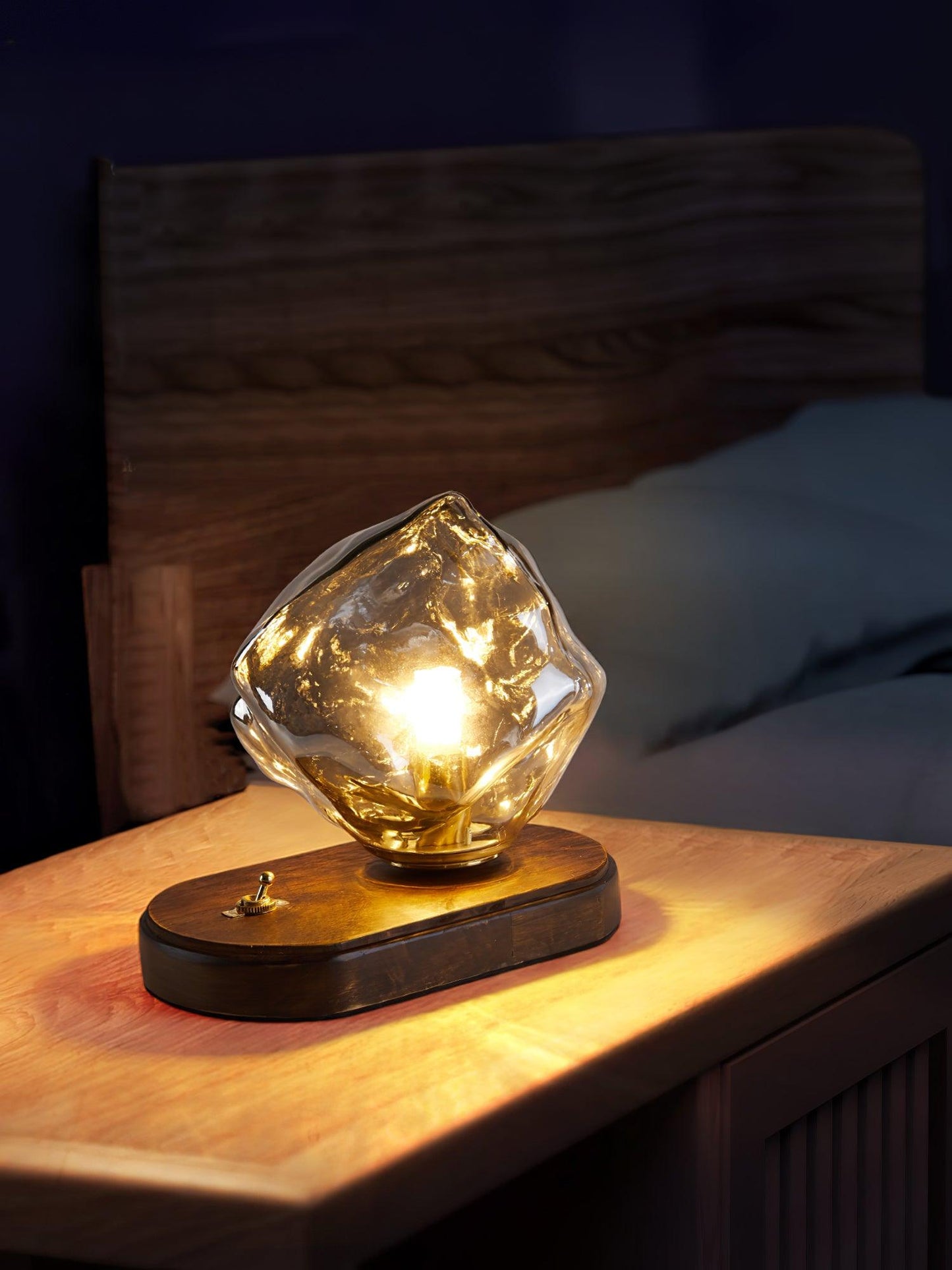 IceGlow™| Elegant Glass Table Lamp with Ambient LED Lighting
