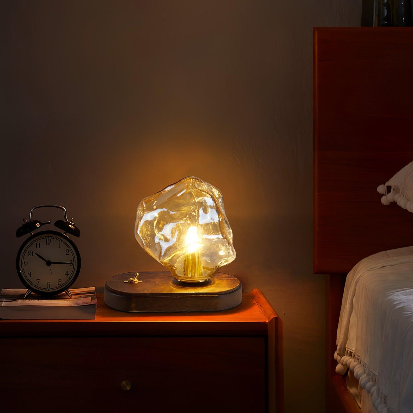 IceGlow™| Elegant Glass Table Lamp with Ambient LED Lighting