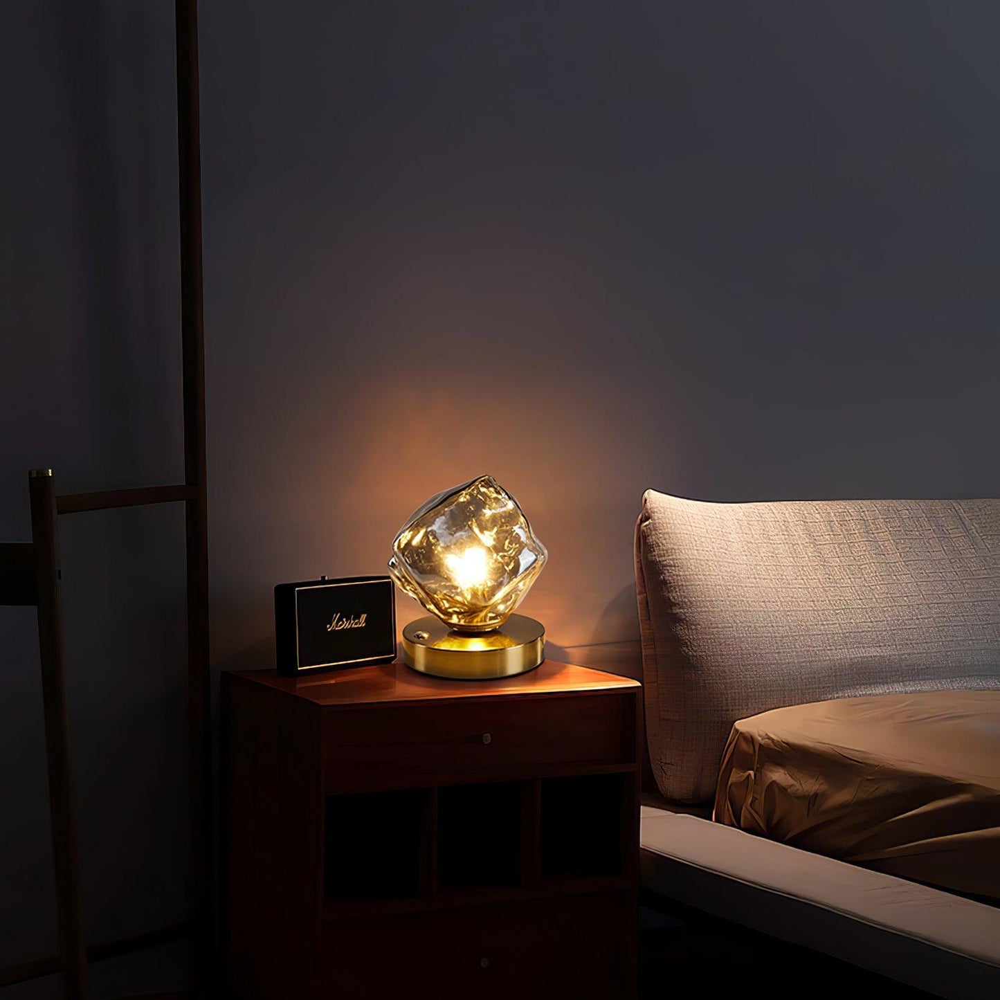 IceGlow™| Elegant Glass Table Lamp with Ambient LED Lighting