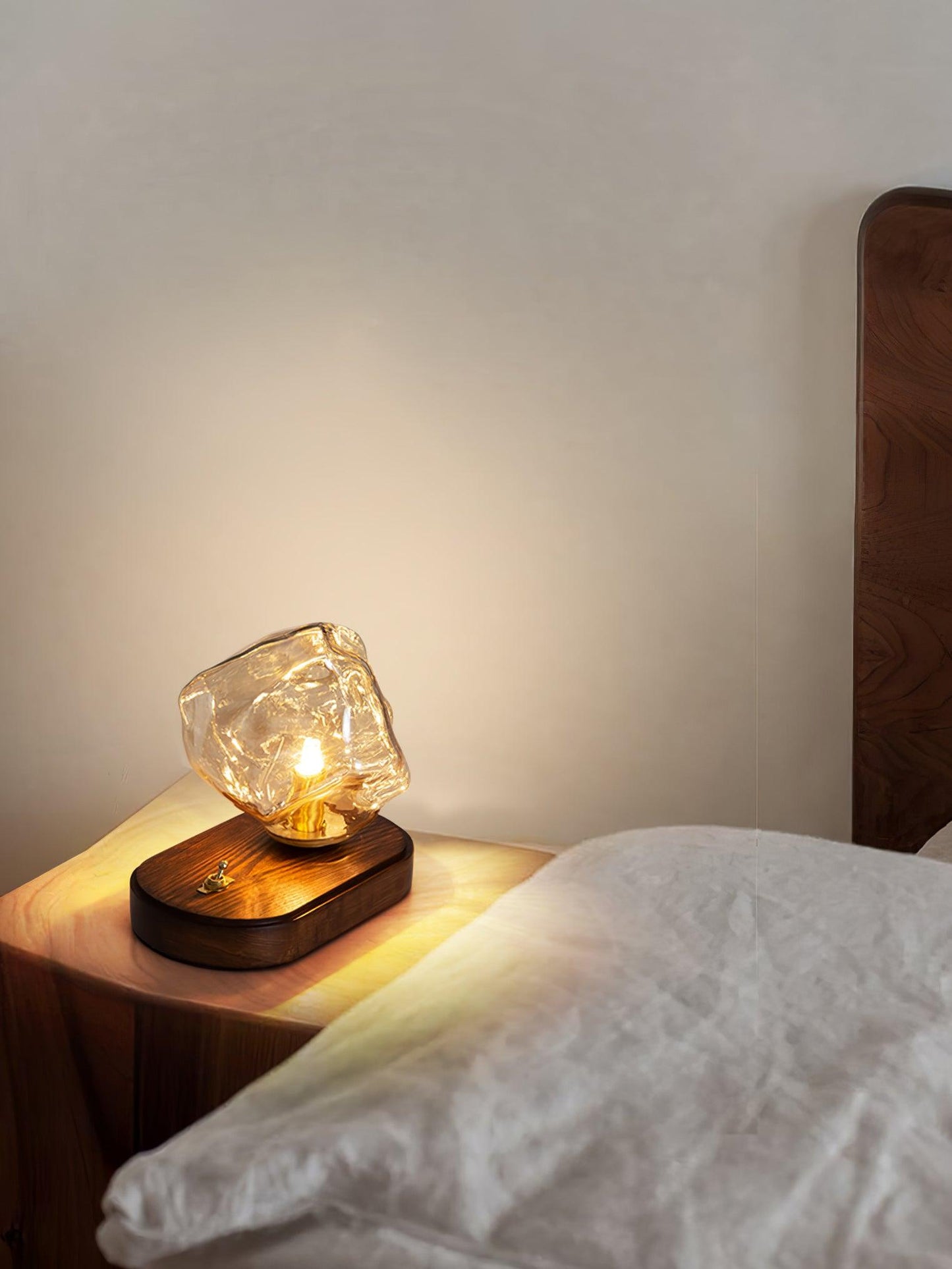IceGlow™| Elegant Glass Table Lamp with Ambient LED Lighting
