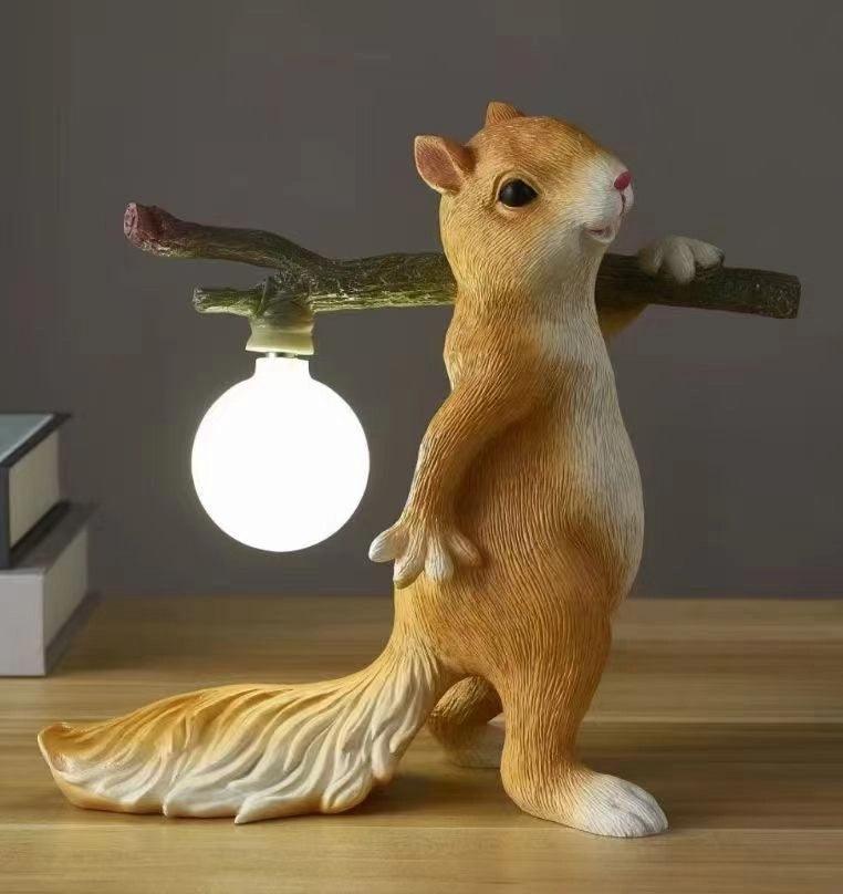 SquirrelGlow™ | Modern Squirrel Table Lamp for Cozy Home Décor