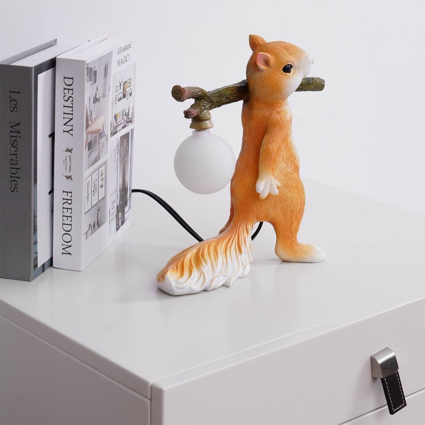 SquirrelGlow™ | Modern Squirrel Table Lamp for Cozy Home Décor