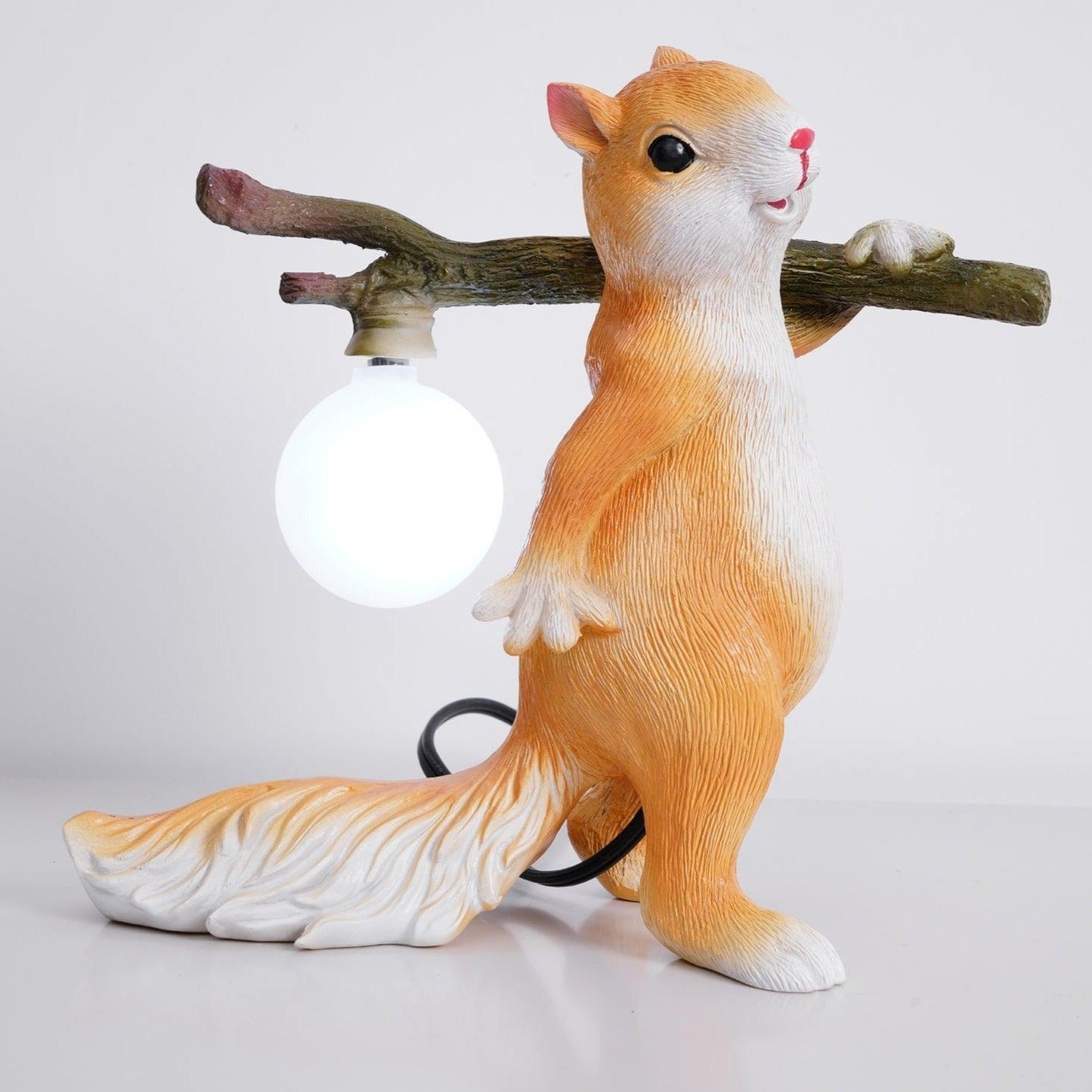 SquirrelGlow™ | Modern Squirrel Table Lamp for Cozy Home Décor
