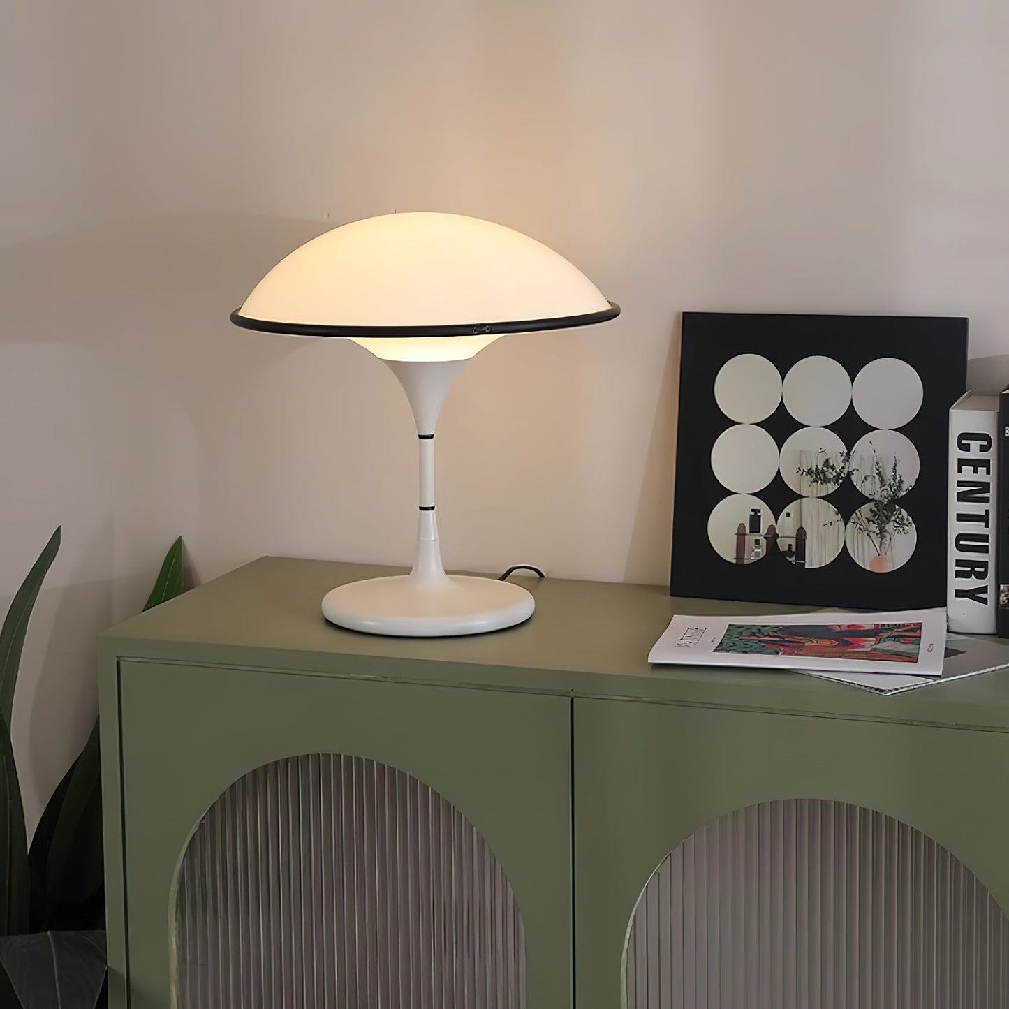 Lumera Retro Table Lamp