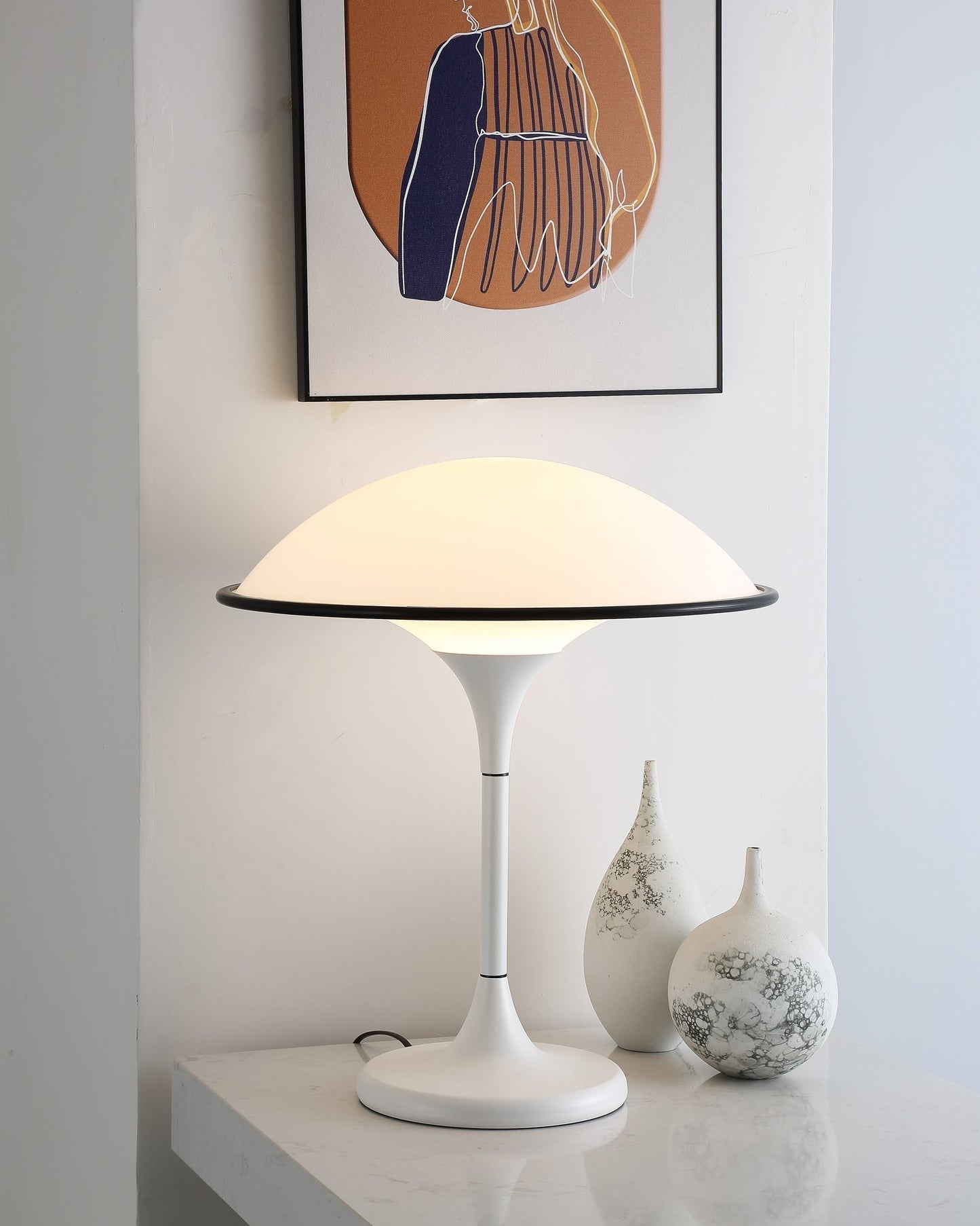Lumera Retro Table Lamp