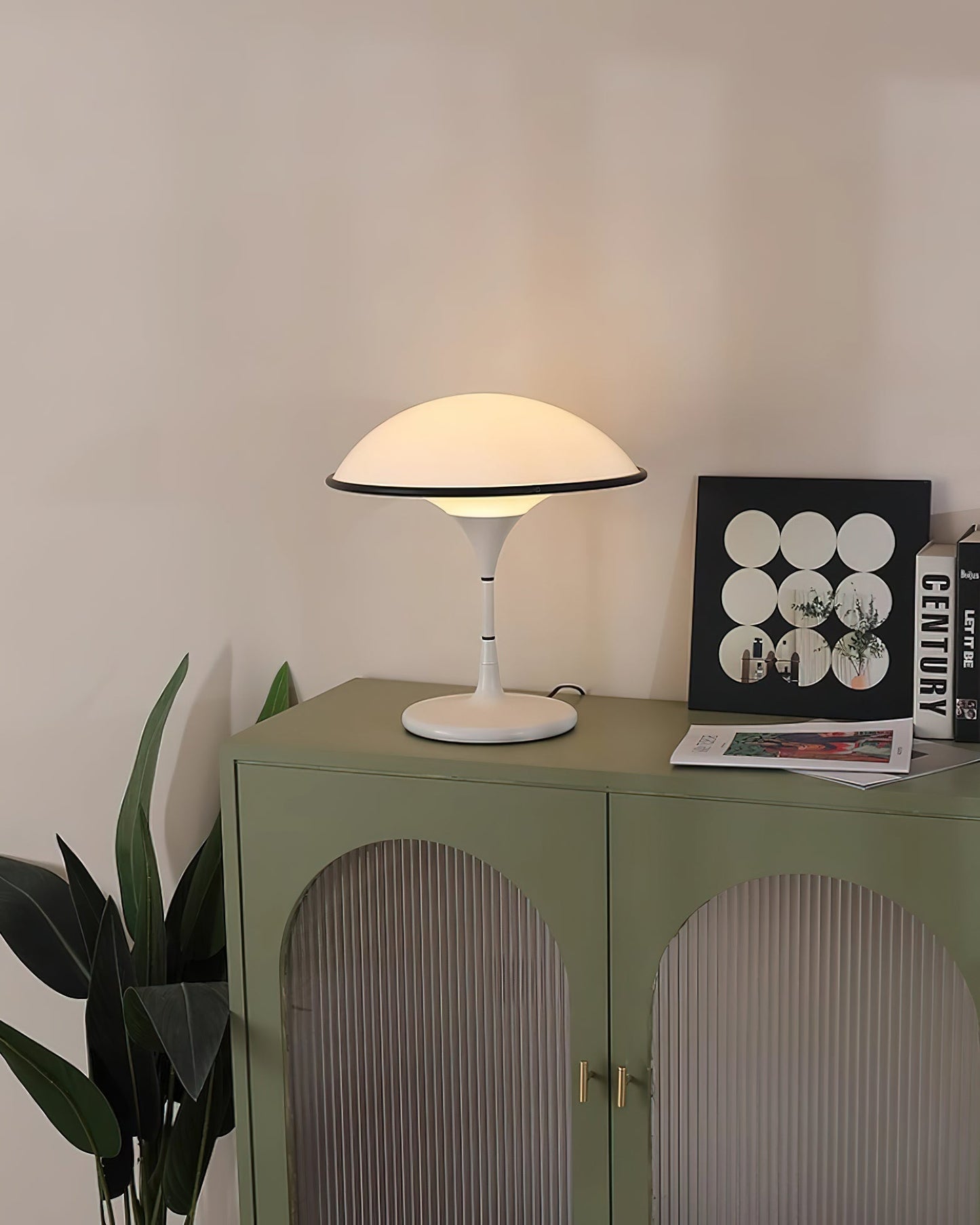 Lumera Retro Table Lamp