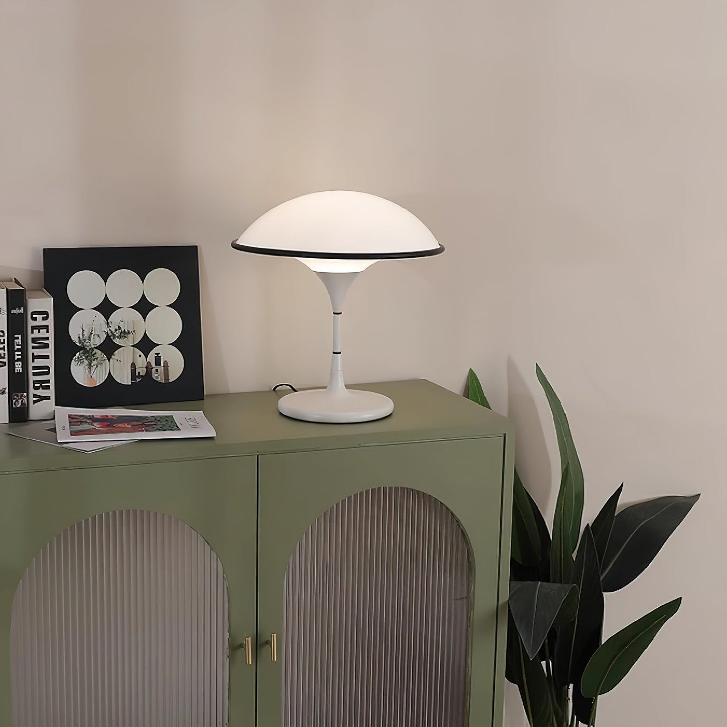 Lumera Retro Table Lamp